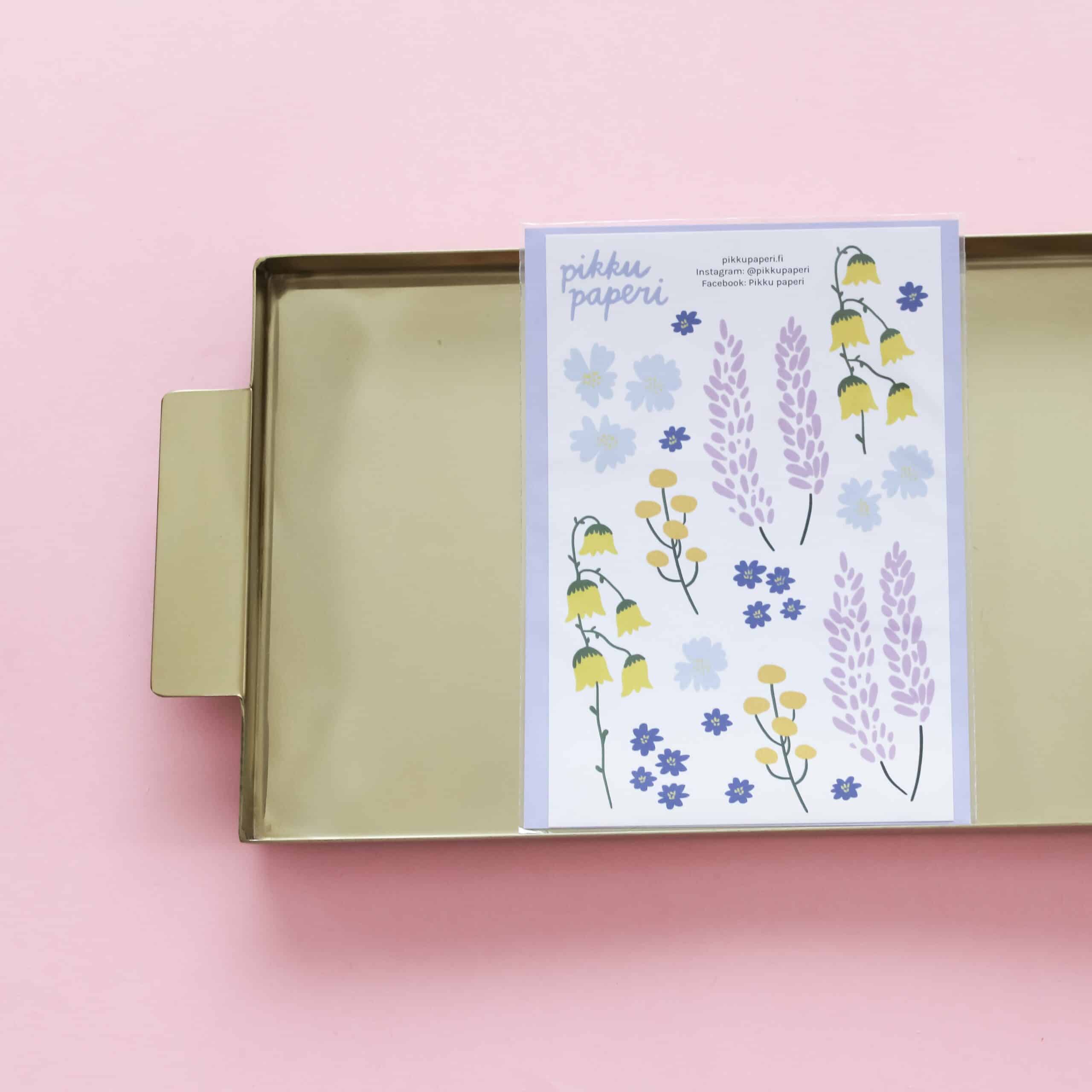 Pikku paperi • Tarra-arkki Niitty